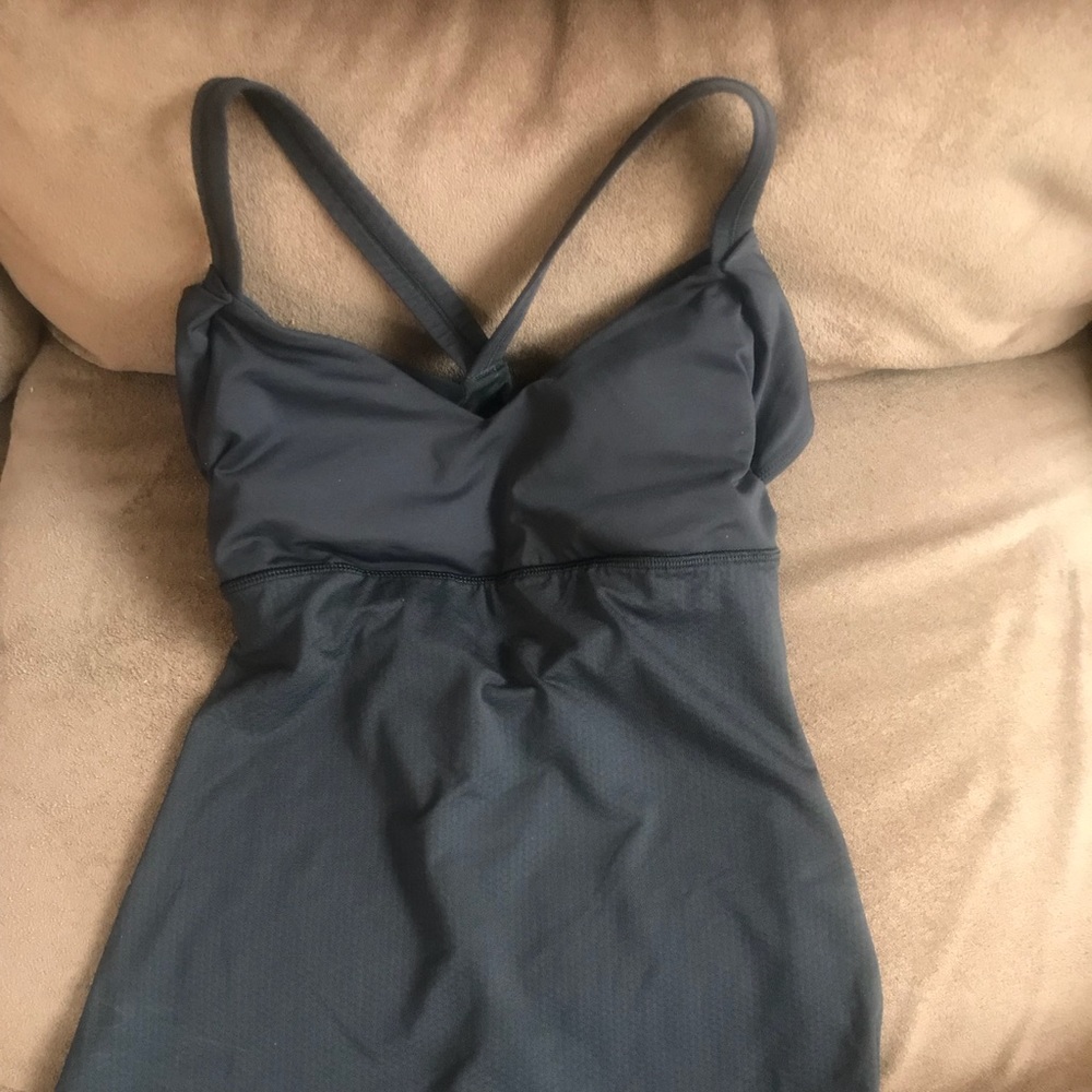 lululemon workout top